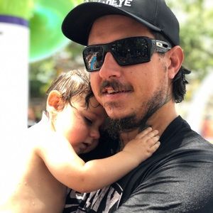 Meet your Posher, Kenneth